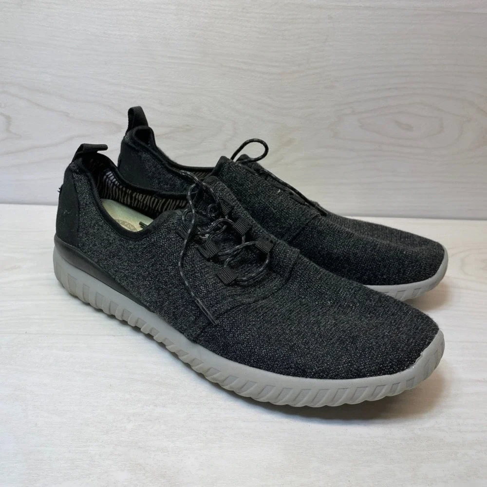 Hey Dude Mens 12 Renova Slip On Sneakers Black Stretch Oil Comfort Walking Shoes